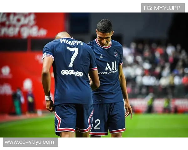 巴黎官方宣布阿什拉夫获准休假将于下周四重返球队训练 巴黎官方宣布阿什拉夫获准休假将于下周四重返球队训练